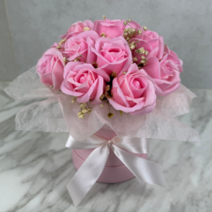 Flowerbox z kwiatów mydlanych jasny różowy