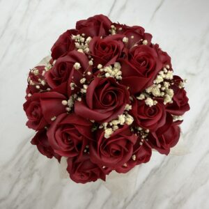 Flowerbox z kwiatów mydlanych czerwony