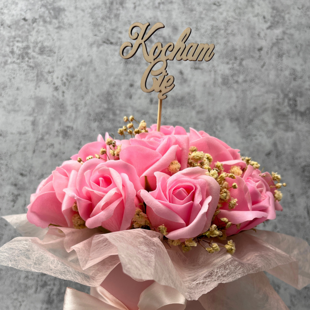 Topper napis KOCHAM CIĘ do dowolnego Flowerboxa