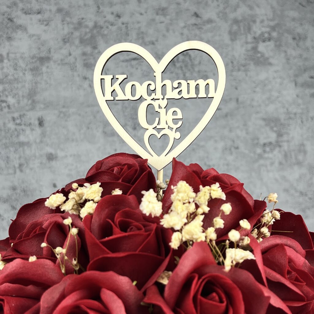 Topper napis KOCHAM CIĘ (serce) do dowolnego Flowerboxa