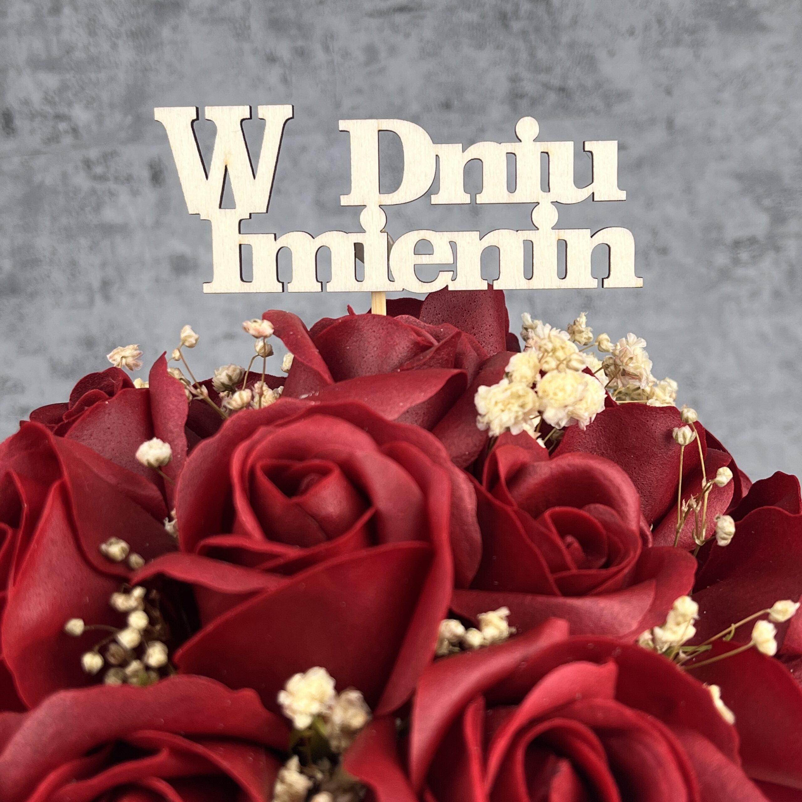 Topper napis W DNIU IMIENIN do dowolnego Flowerboxa