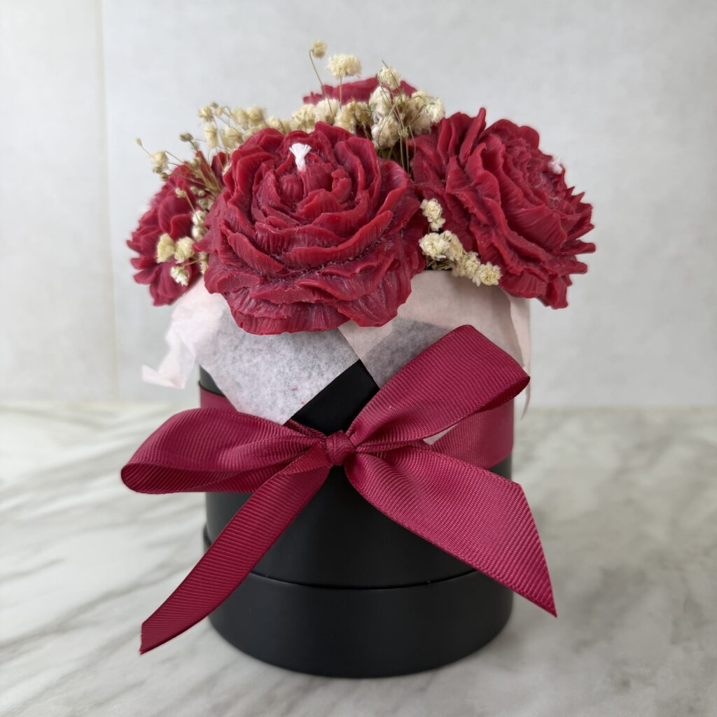 Flowerbox ze świec sojowych czerwony