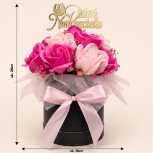 Różowy Flowerbox z Róż Mydlanych na Dzień Nauczyciela